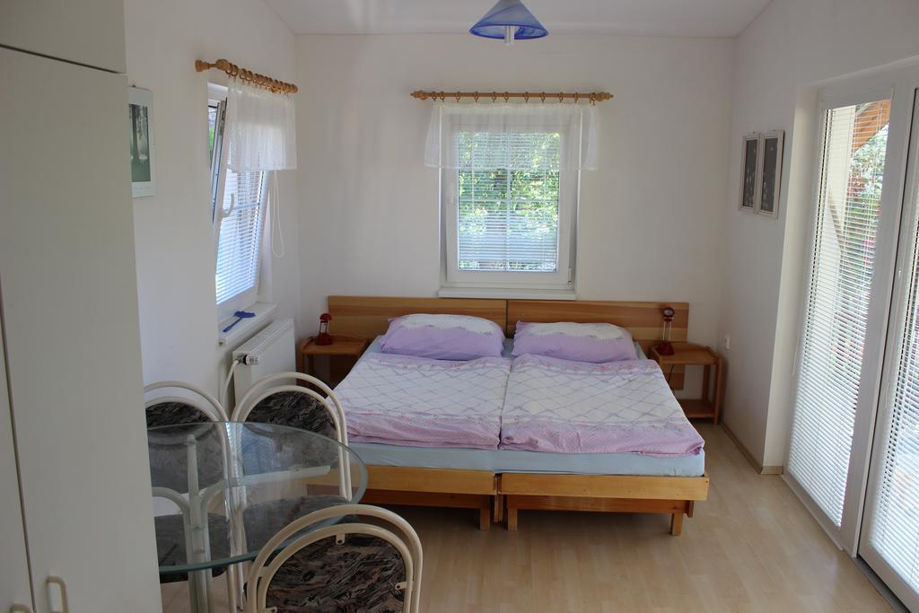 Penzion Gomelska Apartment Horni Stropnice Luaran gambar