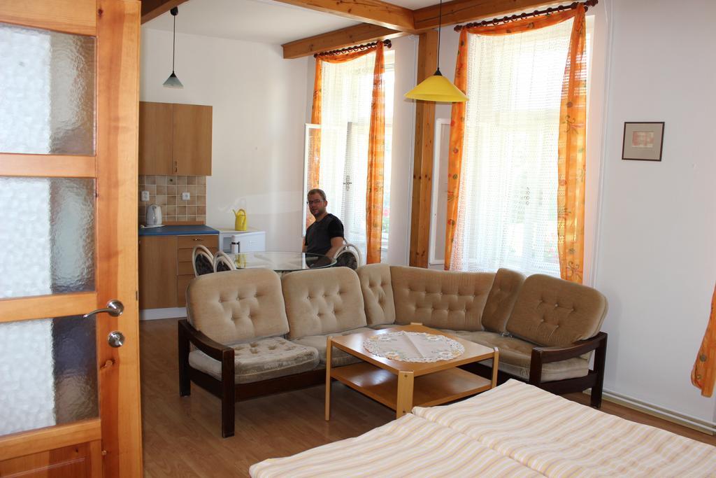 Penzion Gomelska Apartment Horni Stropnice Luaran gambar
