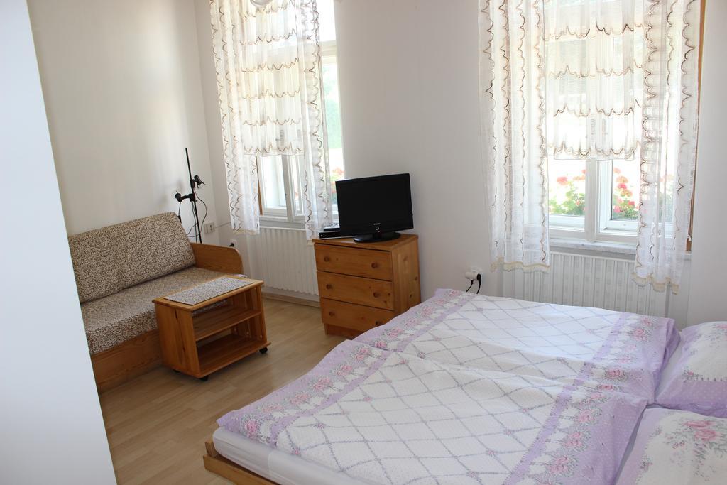 Penzion Gomelska Apartment Horni Stropnice Luaran gambar